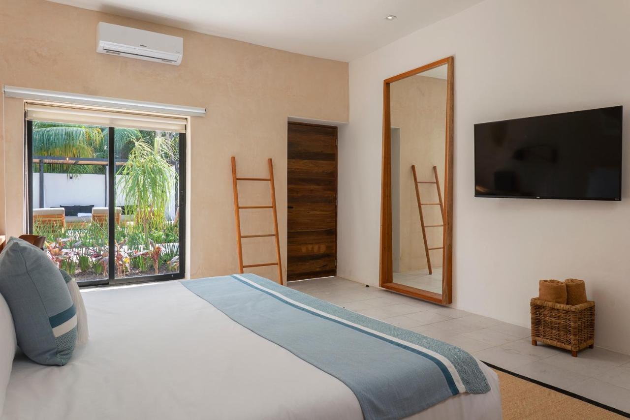Illa Cozumel Hotel Exterior photo